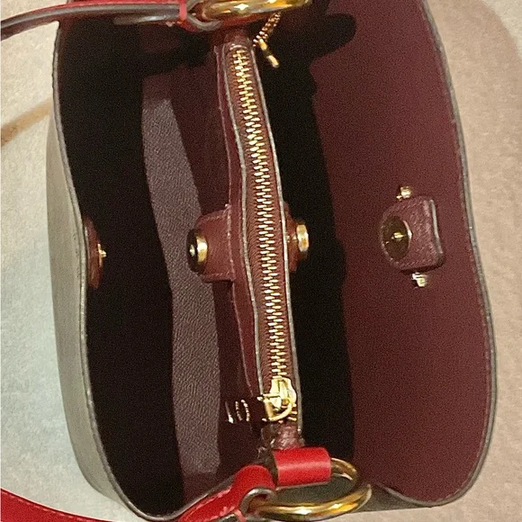 NEWER COACH Red/Brown Signature Coated Canvas and Leather Small Town Bucket Bag! - Picture 9 of 13